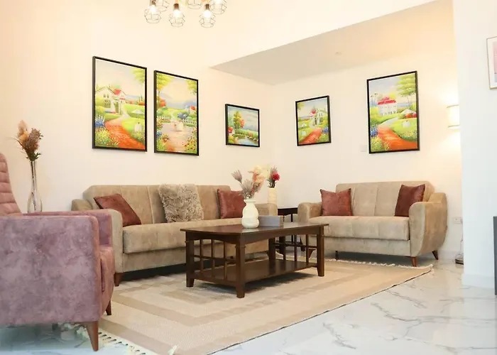 Lovely 3Br Oasis With Pool & Private Parking In Masdar City